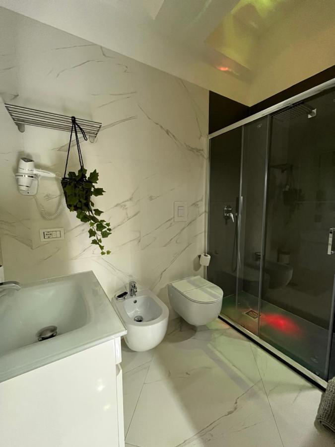 Apartamento Pe Vic E Vicariell Nápoles Exterior foto